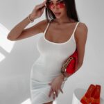 Sukienka prążkowana Holi Ola Voga ecru