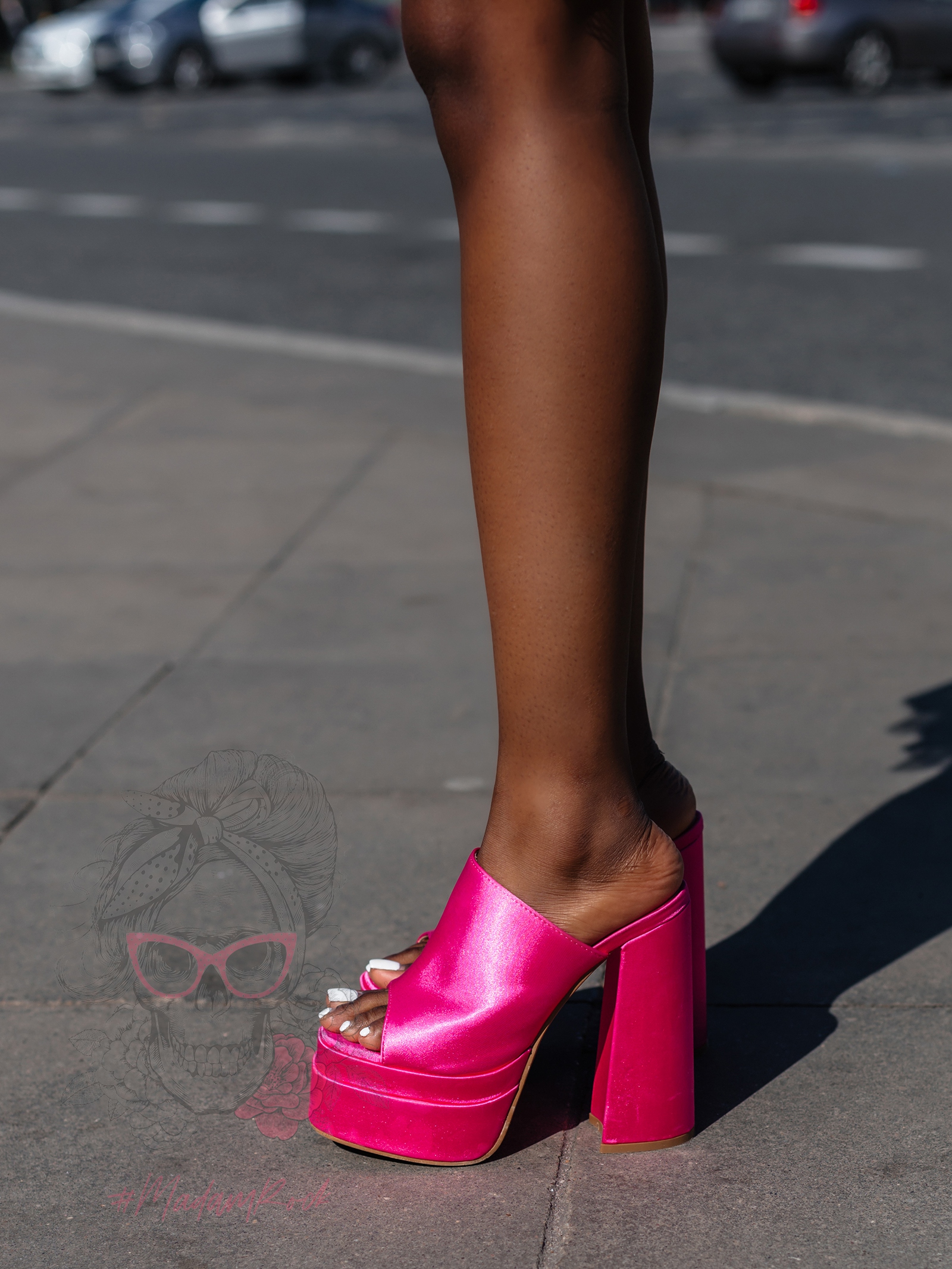 Klapki na platformie Madam Mediolan fuksja