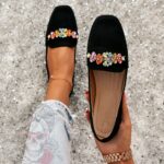 Mokasyny z kamieniami Madam Saco czarne