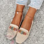 Mokasyny z kamieniami Madam Saco beżowe