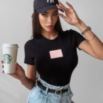 T-shirt basic bawełniany Asta Ola Voga czarny