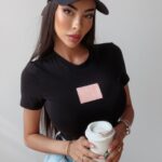 T-shirt basic bawełniany Asta Ola Voga czarny