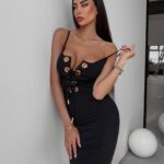 Sukienka elegancka z dekoltem Paris Ola Voga czarne