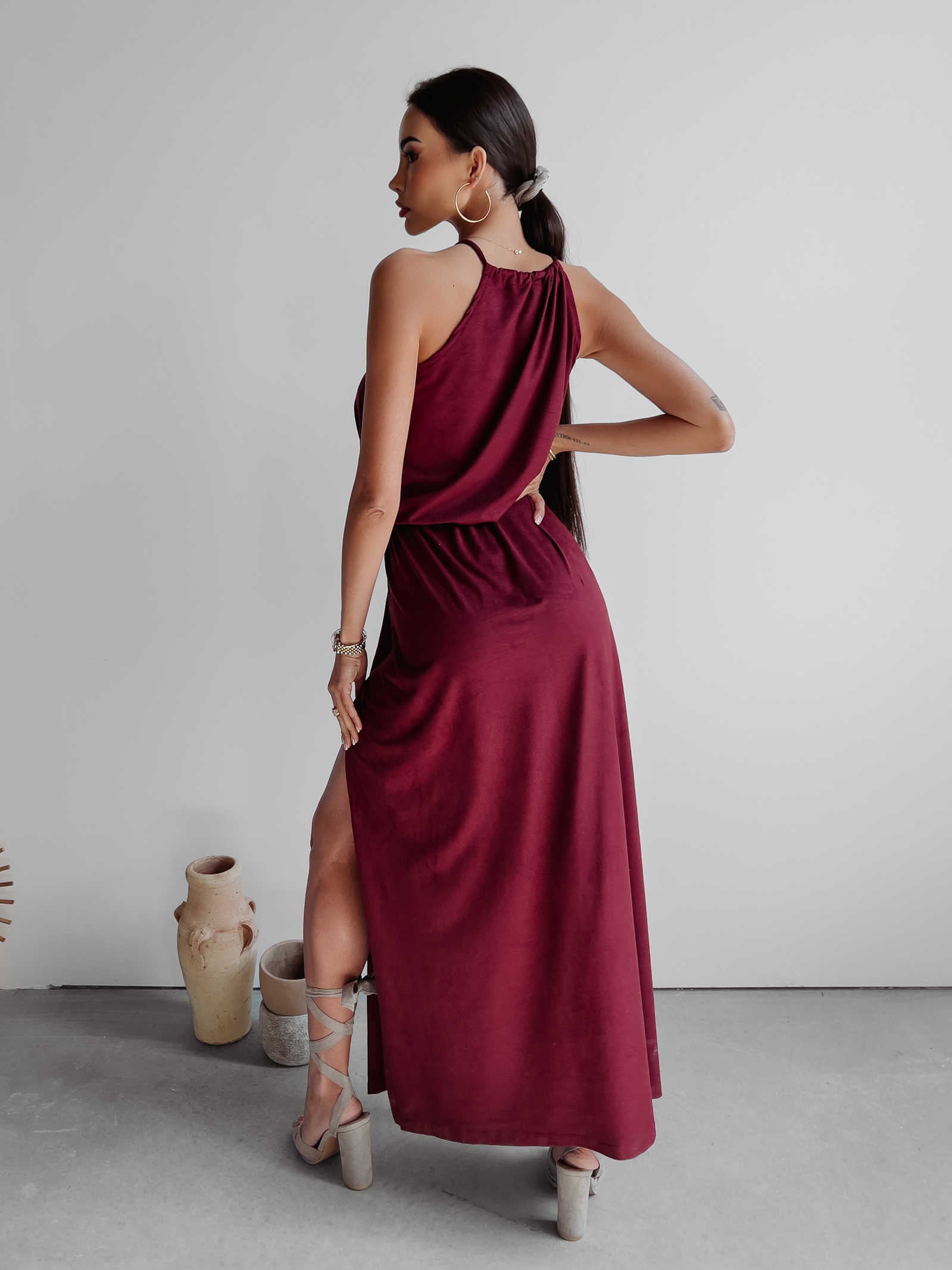 Sukienka maxi wyszczuplająca Sorel Ola Voga bordowa