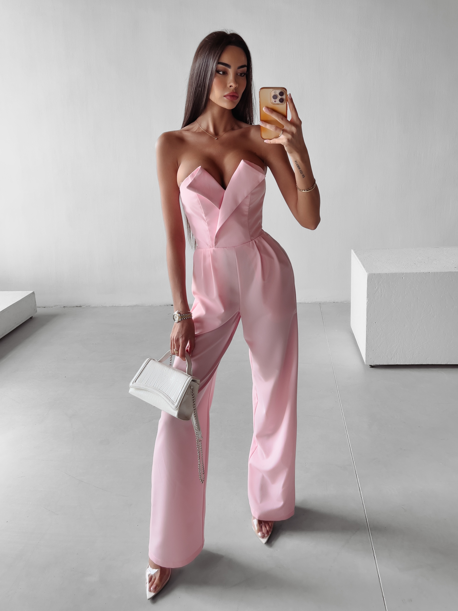 Kombinezon elegancki Diena Ola Voga pudrowy róż