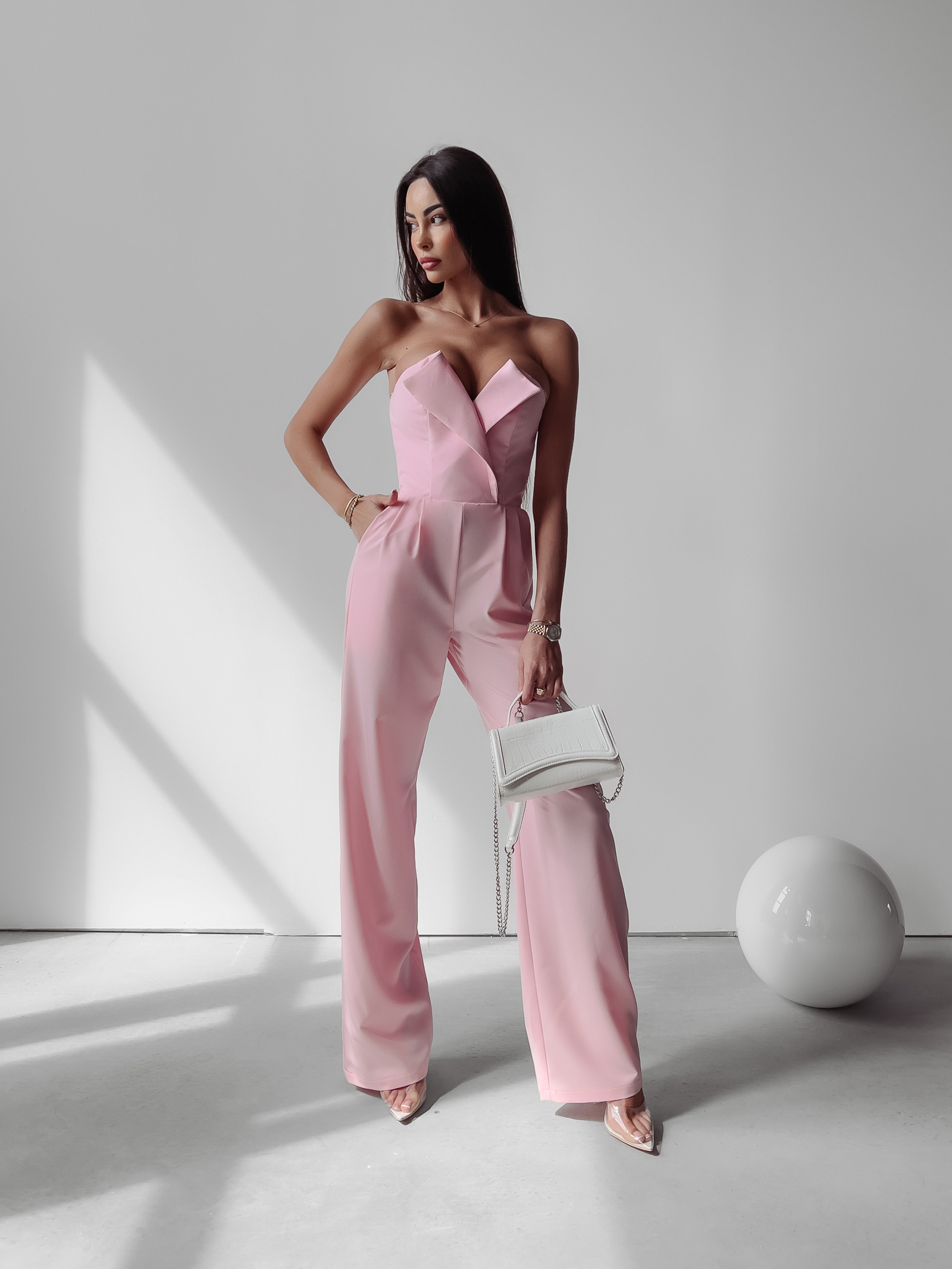 Kombinezon elegancki Diena Ola Voga pudrowy róż Kombinezon elegancki Diena Ola Voga pudrowy róż