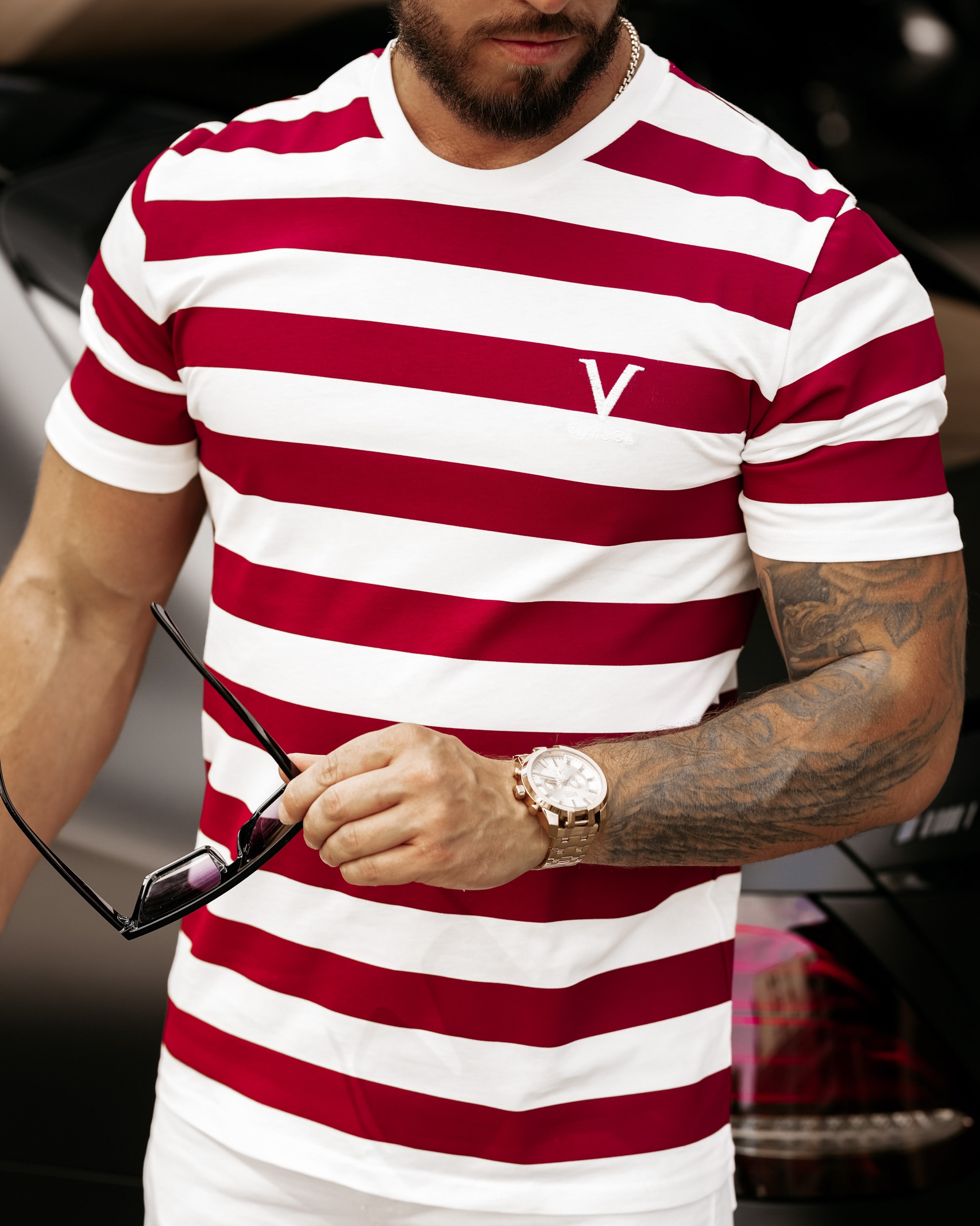 T-shirt bawełniany męski w paski KVO 2023 Ola Voga biało-bordowy