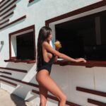 Kostium kąpielowy jednoczęściowy z paskiem Palos Ola Voga czarny