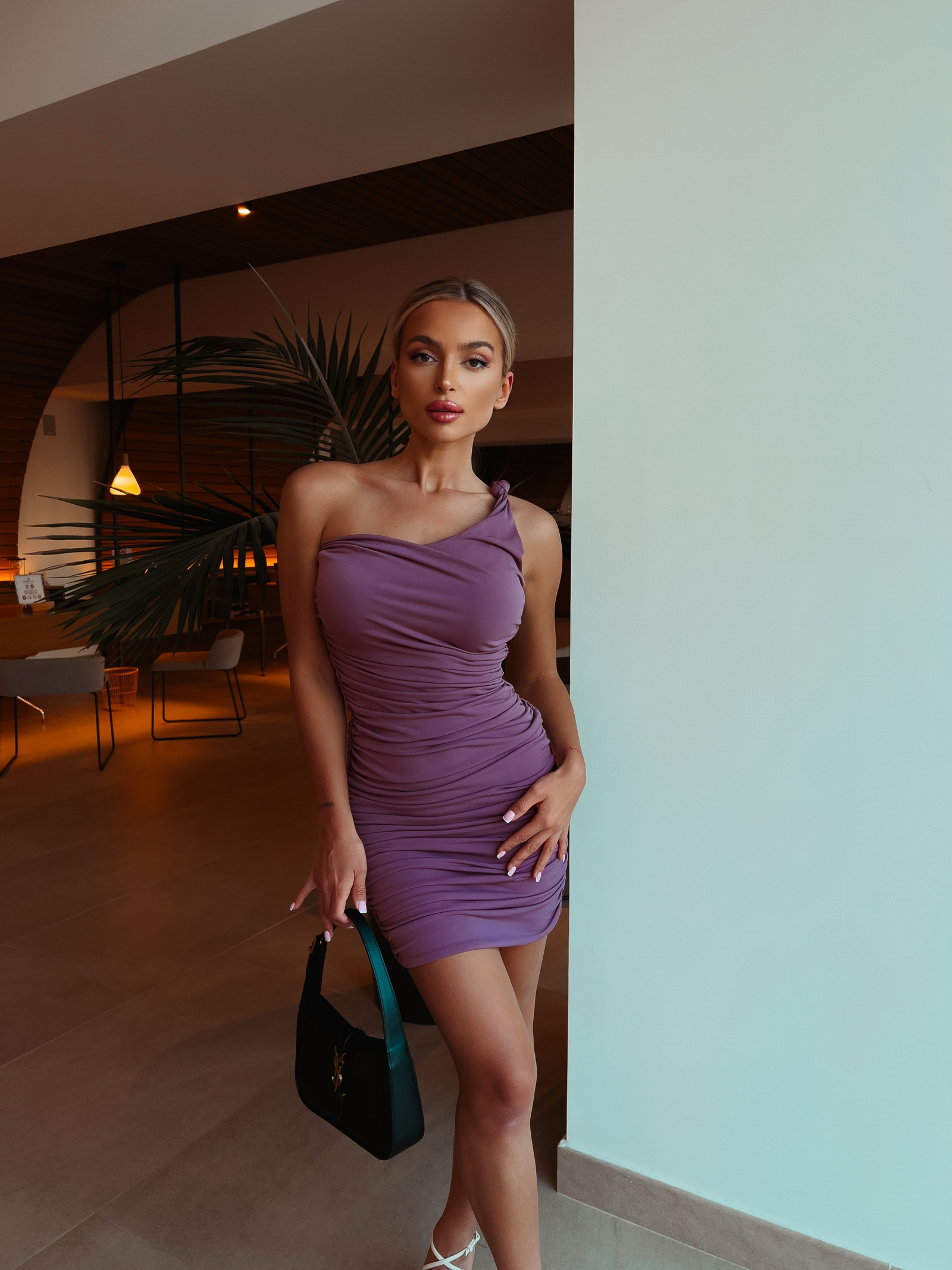 Sukienka dopasowana asymetryczna Lani Ola Voga lila