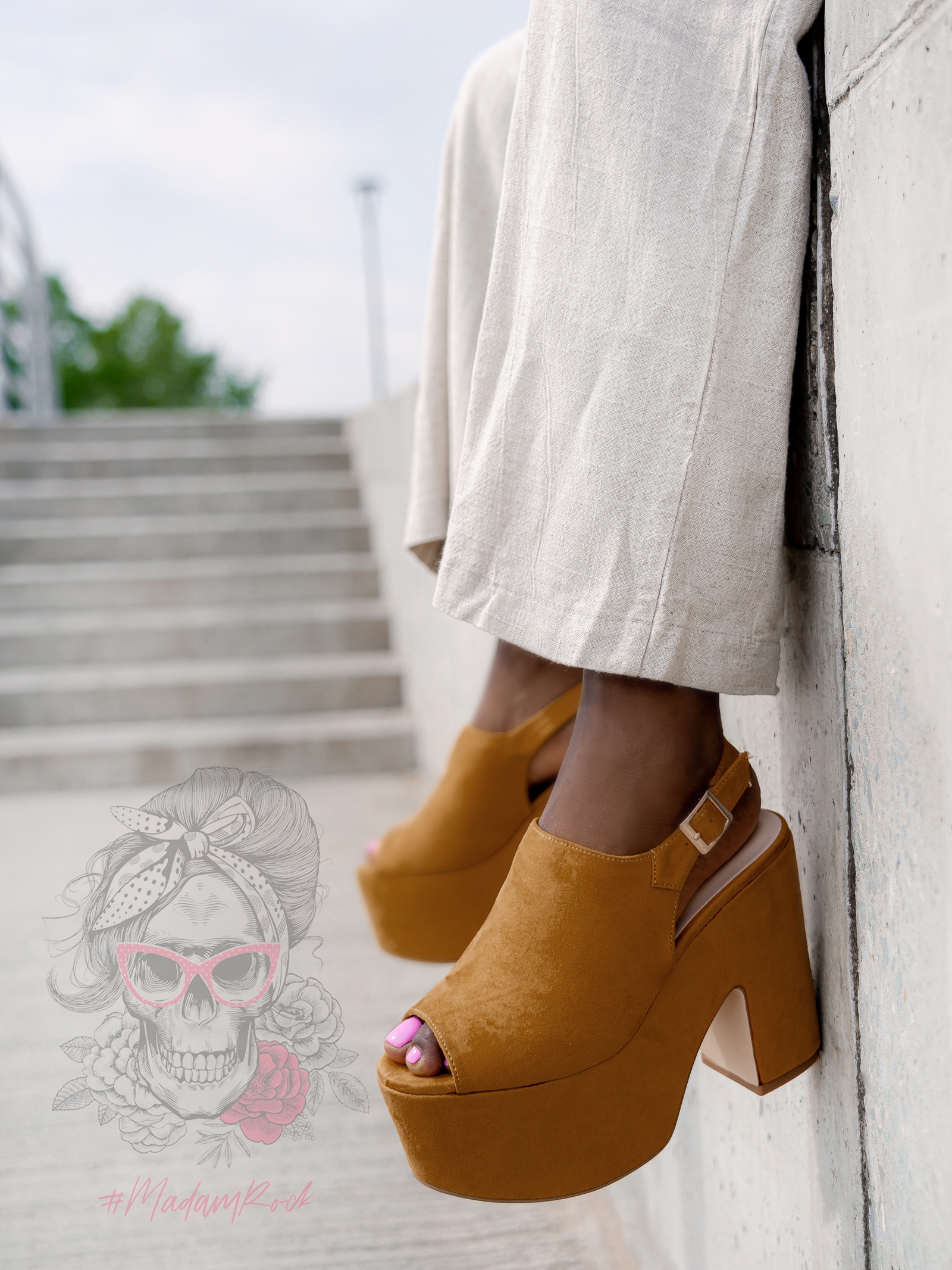 Sandały koturny Madam Scapade II karmelowe Sandały koturny Madam Scapade II karmelowe