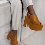 Sandały koturny Madam Scapade II karmelowe