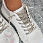 Trampki z cyrkoniami Madam Show Must Go On białe