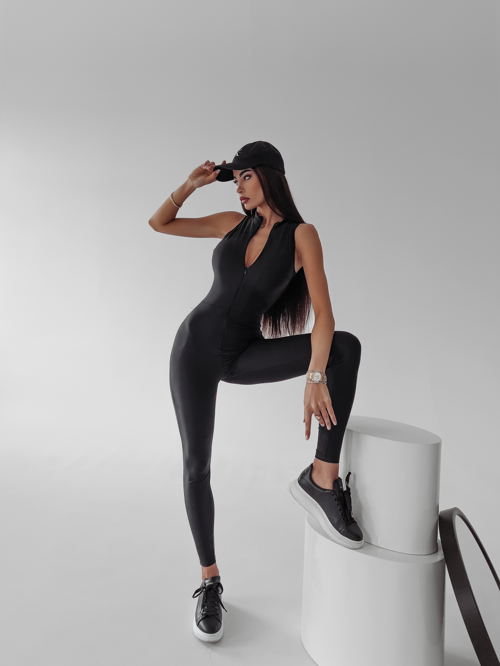 Kombinezon połyskujący Dionie Ola Voga czarny Kombinezon połyskujący Dionie Ola Voga czarny