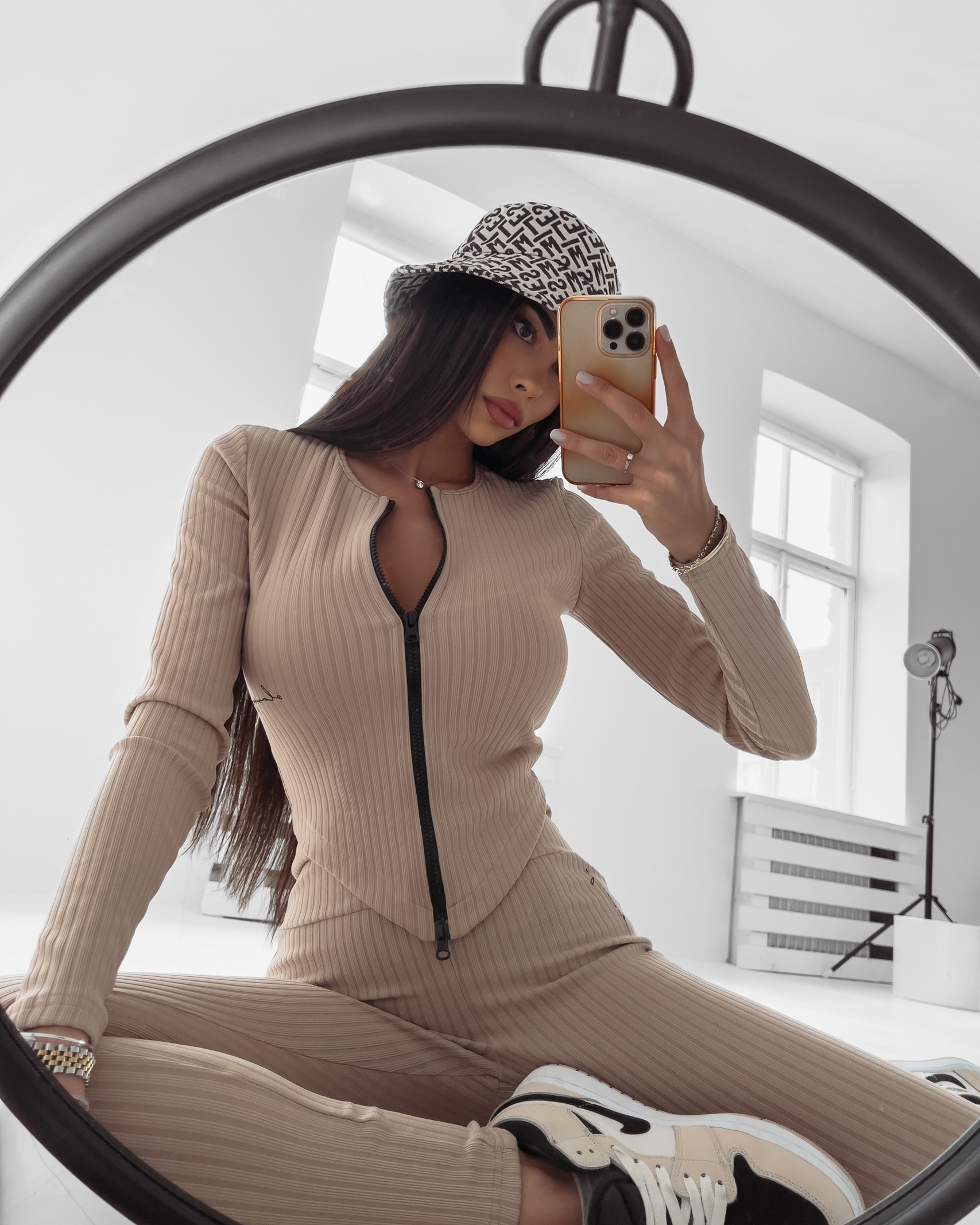 Komplet prążkowany Carole Ola Voga beżowy