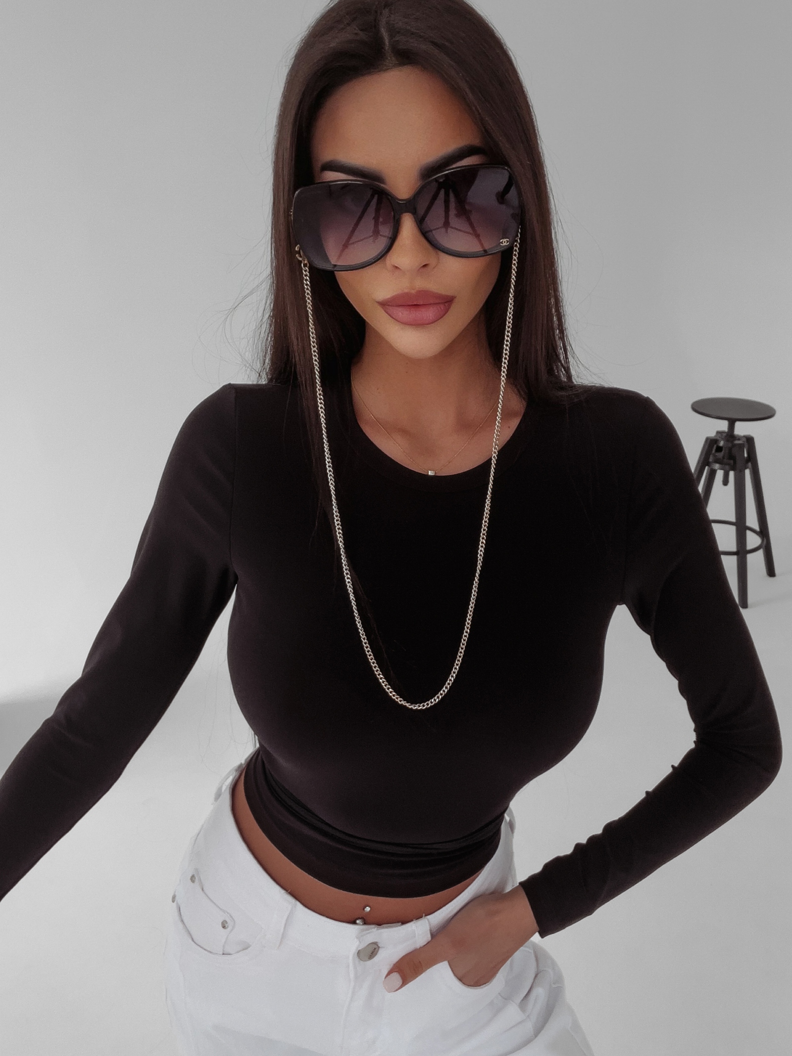 Bluzka z wiązaniem Frances Ola Voga czarna Bluzka z wiązaniem Frances Ola Voga czarna