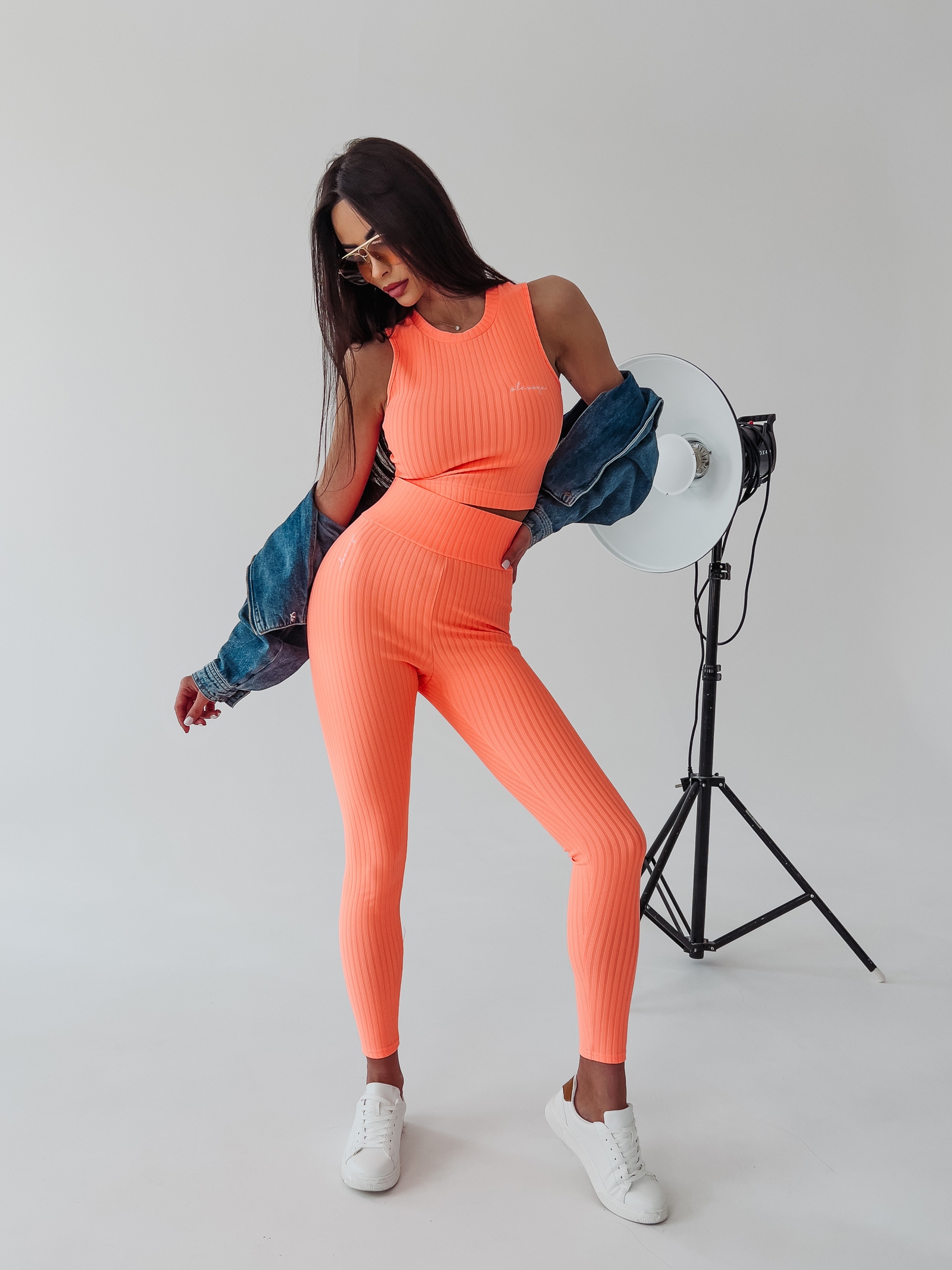 Komplet prążkowany sportowy Colet Ola Voga koralowy