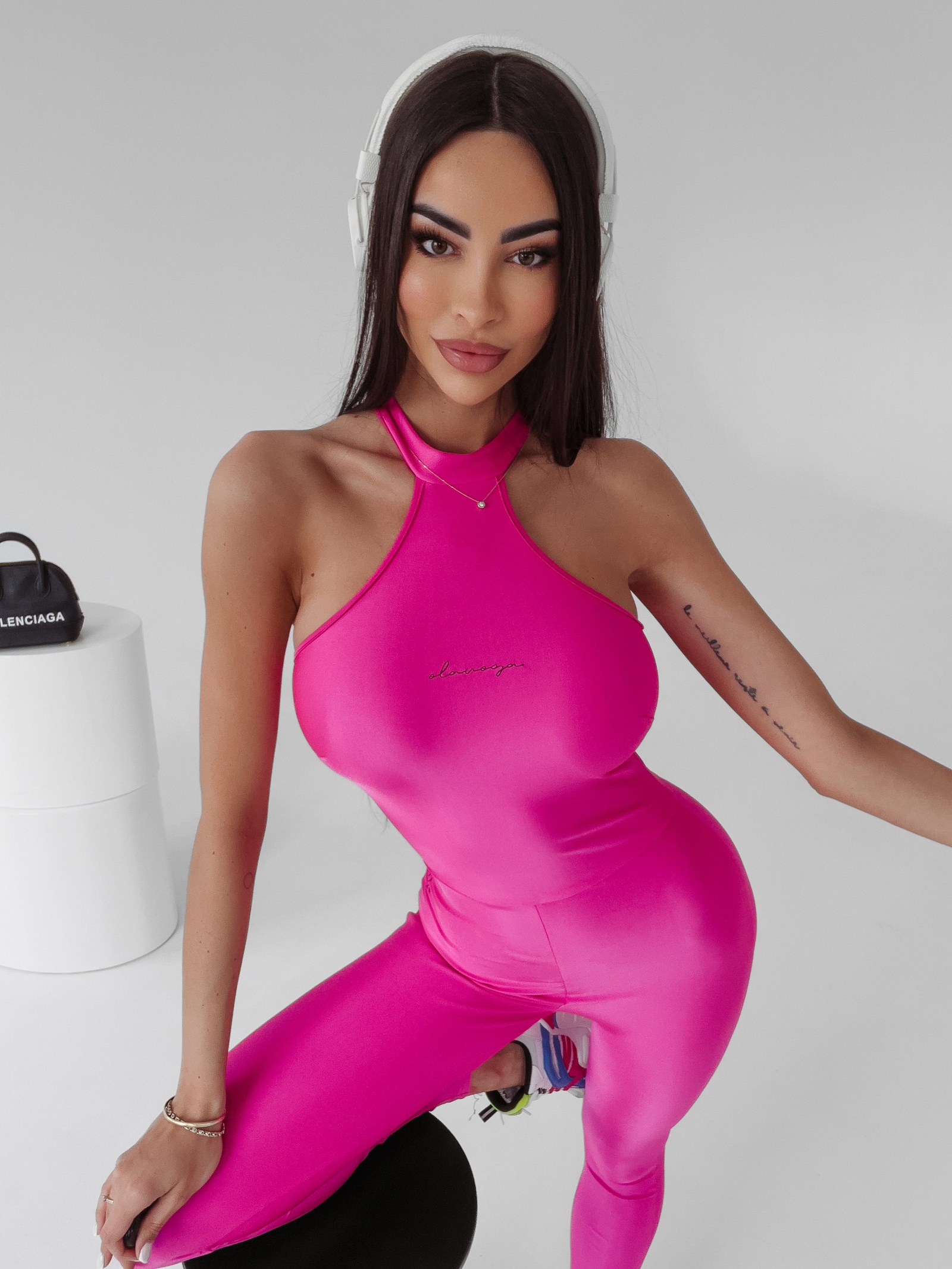 Kombinezon dopasowany Rea Ola Voga neonowy róż Kombinezon dopasowany Rea Ola Voga neonowy róż