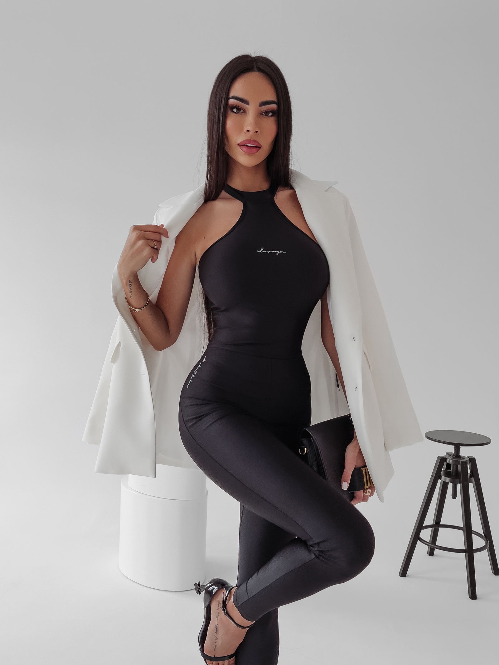 Kombinezon dopasowany Rea Ola Voga czarny Kombinezon dopasowany Rea Ola Voga czarny