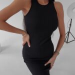 Sukienka dopasowana dzianinowa Ivi Ola Voga czarna