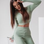 Komplet dopasowany Lunya Ola Voga oliwkowy