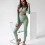 Komplet dopasowany Lunya Ola Voga oliwkowy