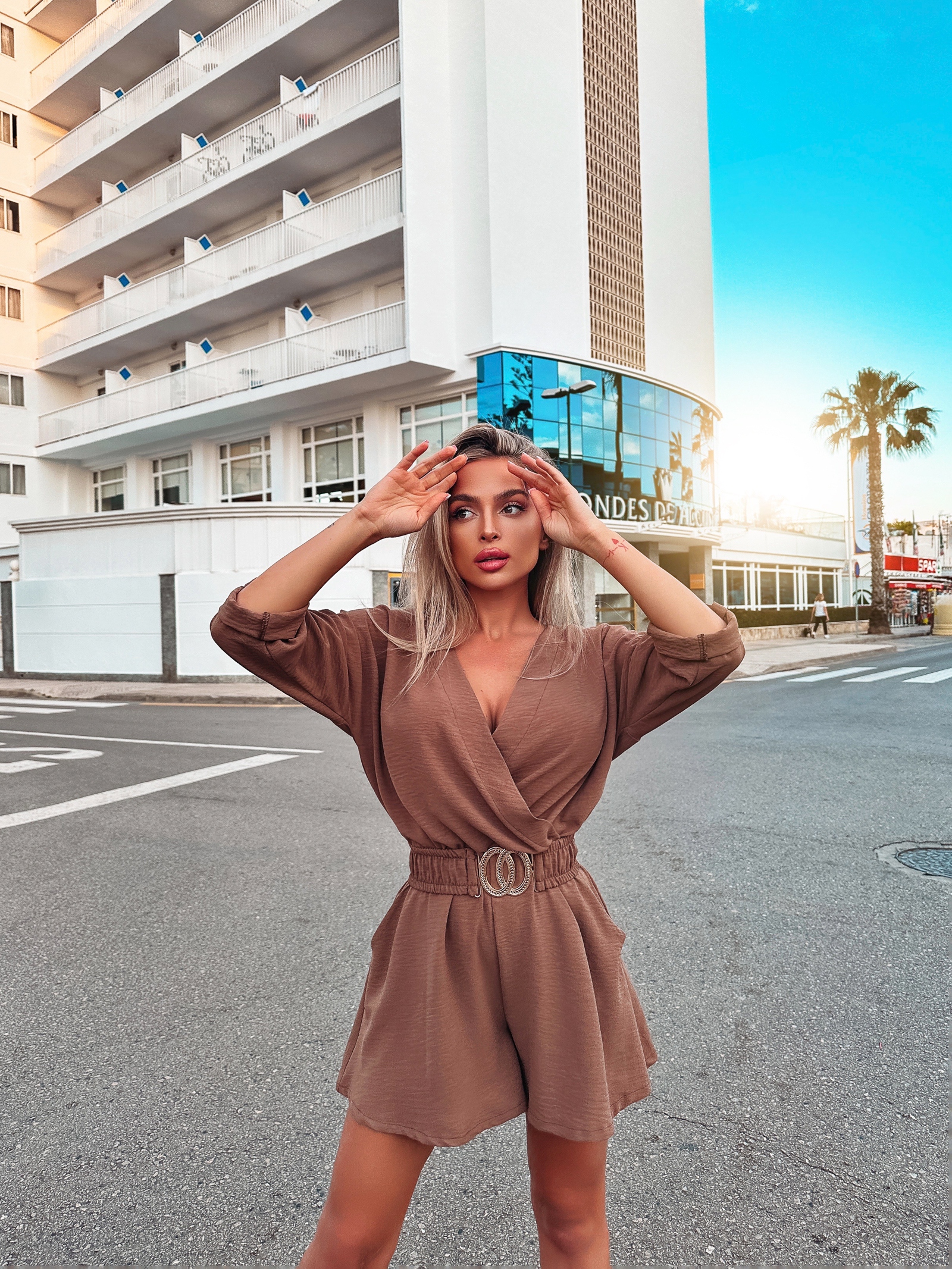 Kombinezon klasyczny krótki Bali Ola Voga brązowy