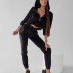 Komplet welurowy Giselle Ola Voga czarny