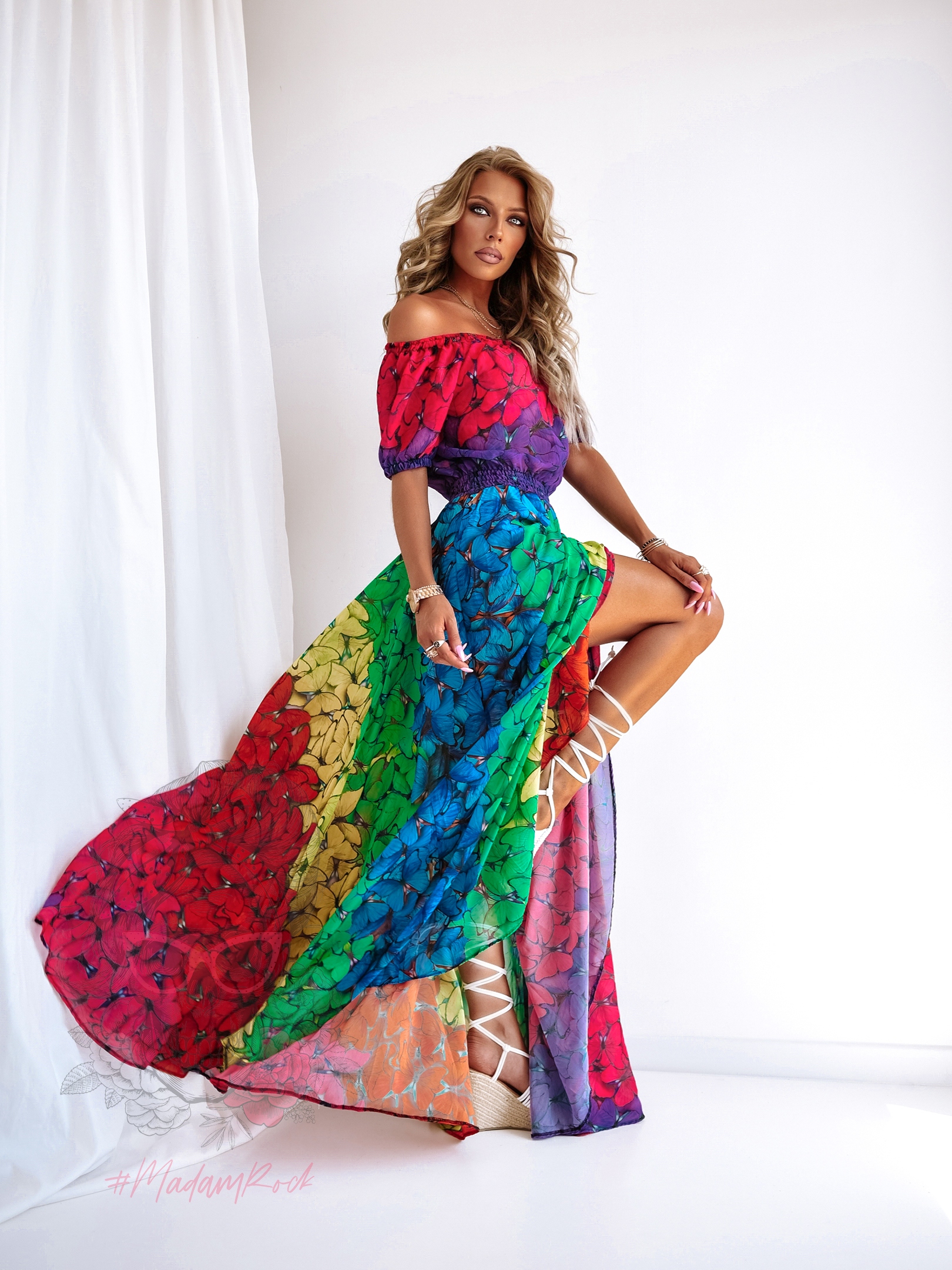 Sukienka maxi NB Butterflies for blondes kolorowa