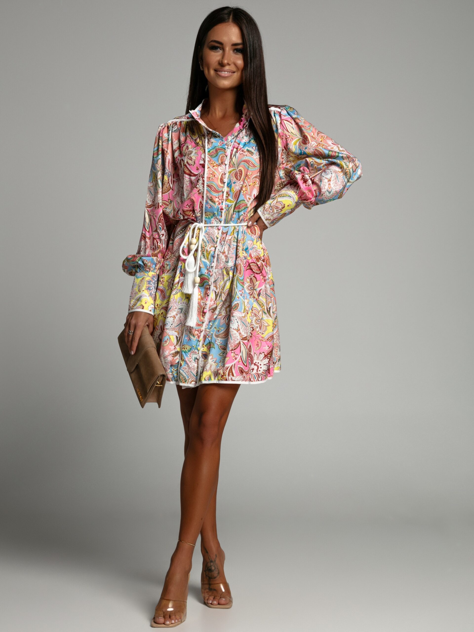 Sukienka koszulowa Caily pastelowo- różowa we wzory