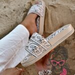 Klapki z cyrkoniami Rock Bandit beżowe