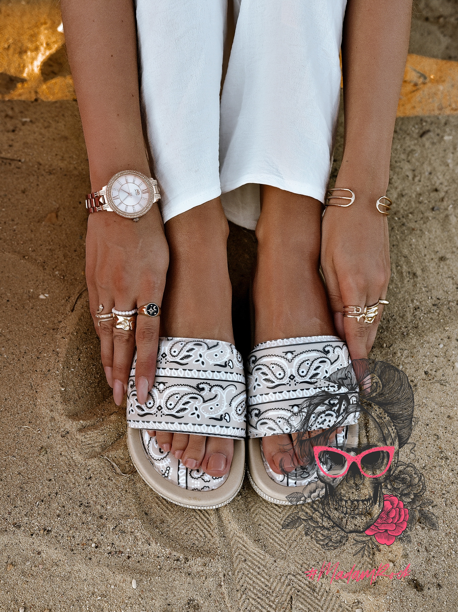 Klapki z cyrkoniami Rock Bandit beżowe Klapki z cyrkoniami Rock Bandit beżowe