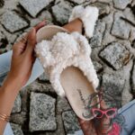 Klapki profilowane Madam Bango ecru