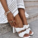 Klapki na klocku Crox Rock białe