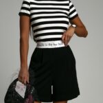 Top w paski Apss biało-czarny