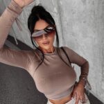 Bluzka dopasowana wiązana Donia Ola Voga beżowa