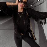 Sweter bawełniany z frędzlami LAREN OLAVOGA czarny