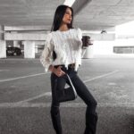 Sweter bawełniany z frędzlami Laren Ola Voga kremowy