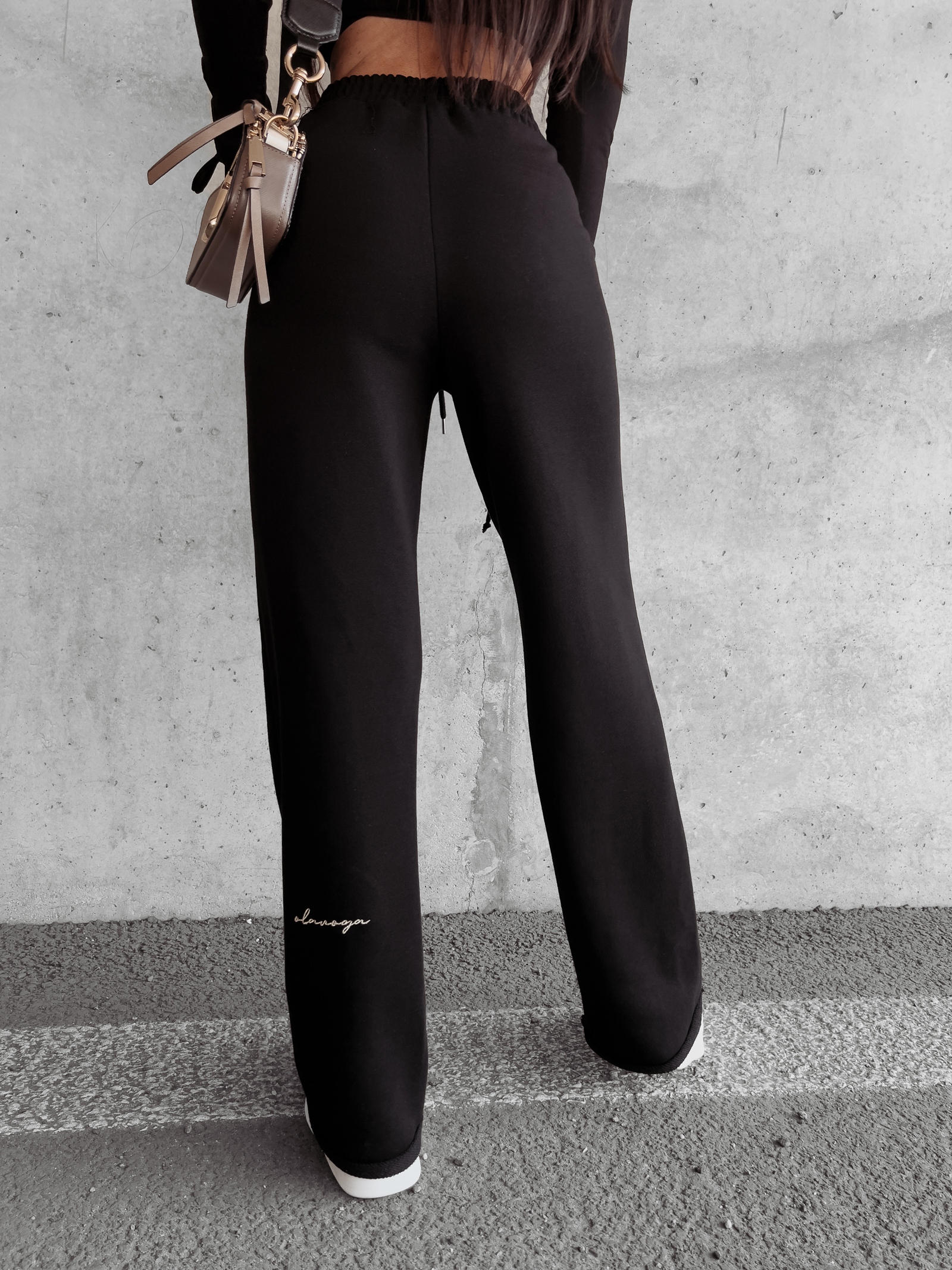 Spodnie dresowe bawełniane Cierra Ola Voga czarne