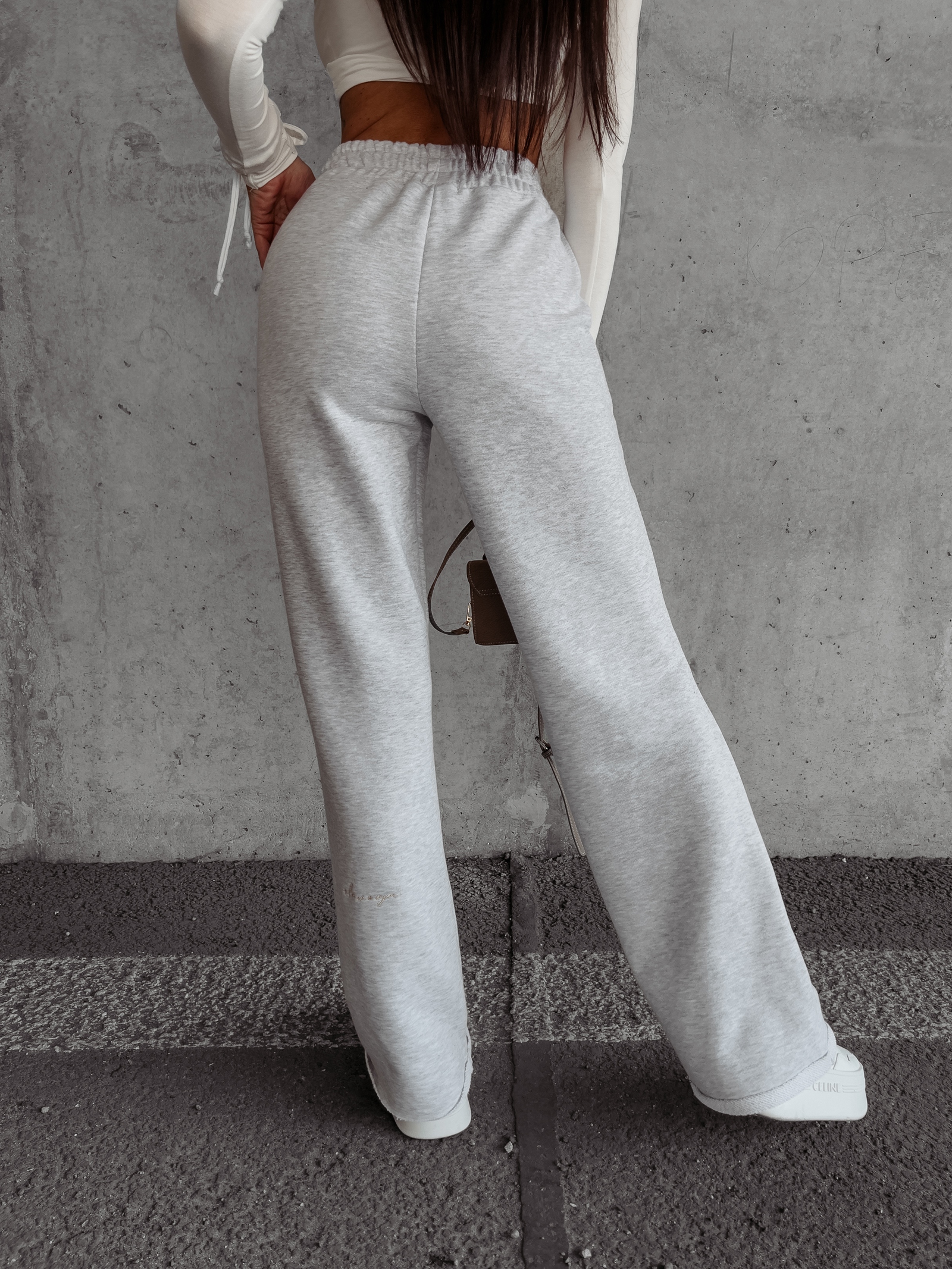 Spodnie dresowe bawełniane Cierra Ola Voga szare