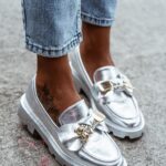 Mokasyny Madam Bobi srebrne