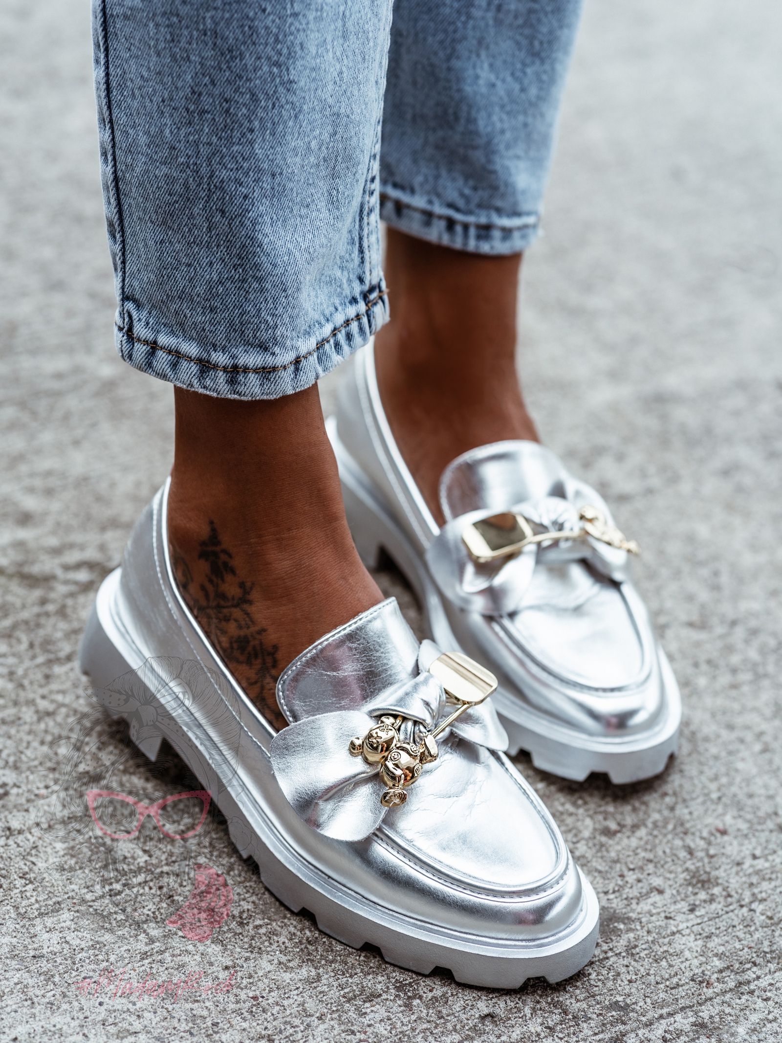 Mokasyny Madam Bobi srebrne