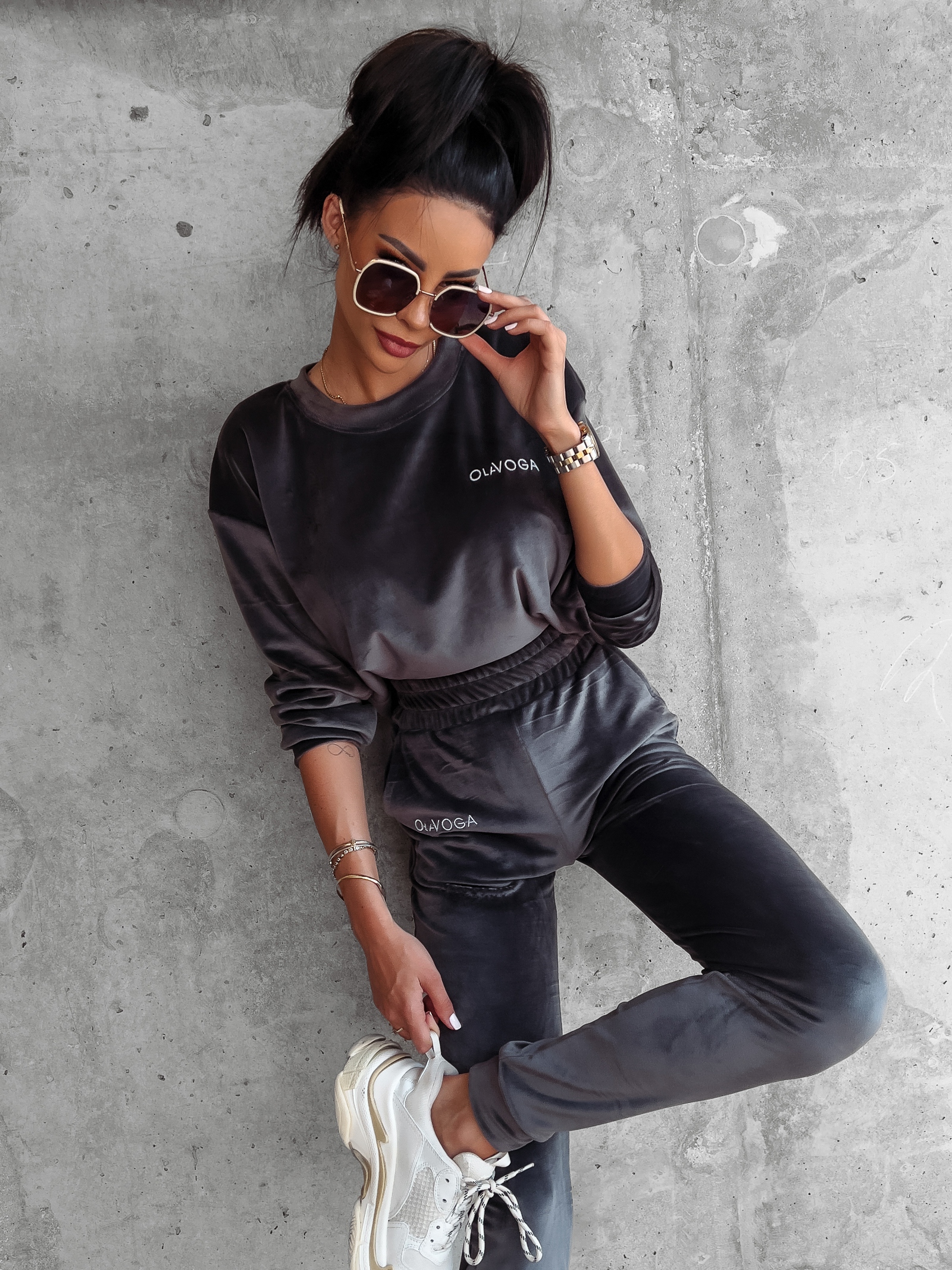 Komplet damski welurowy Oroton Ola Voga szary