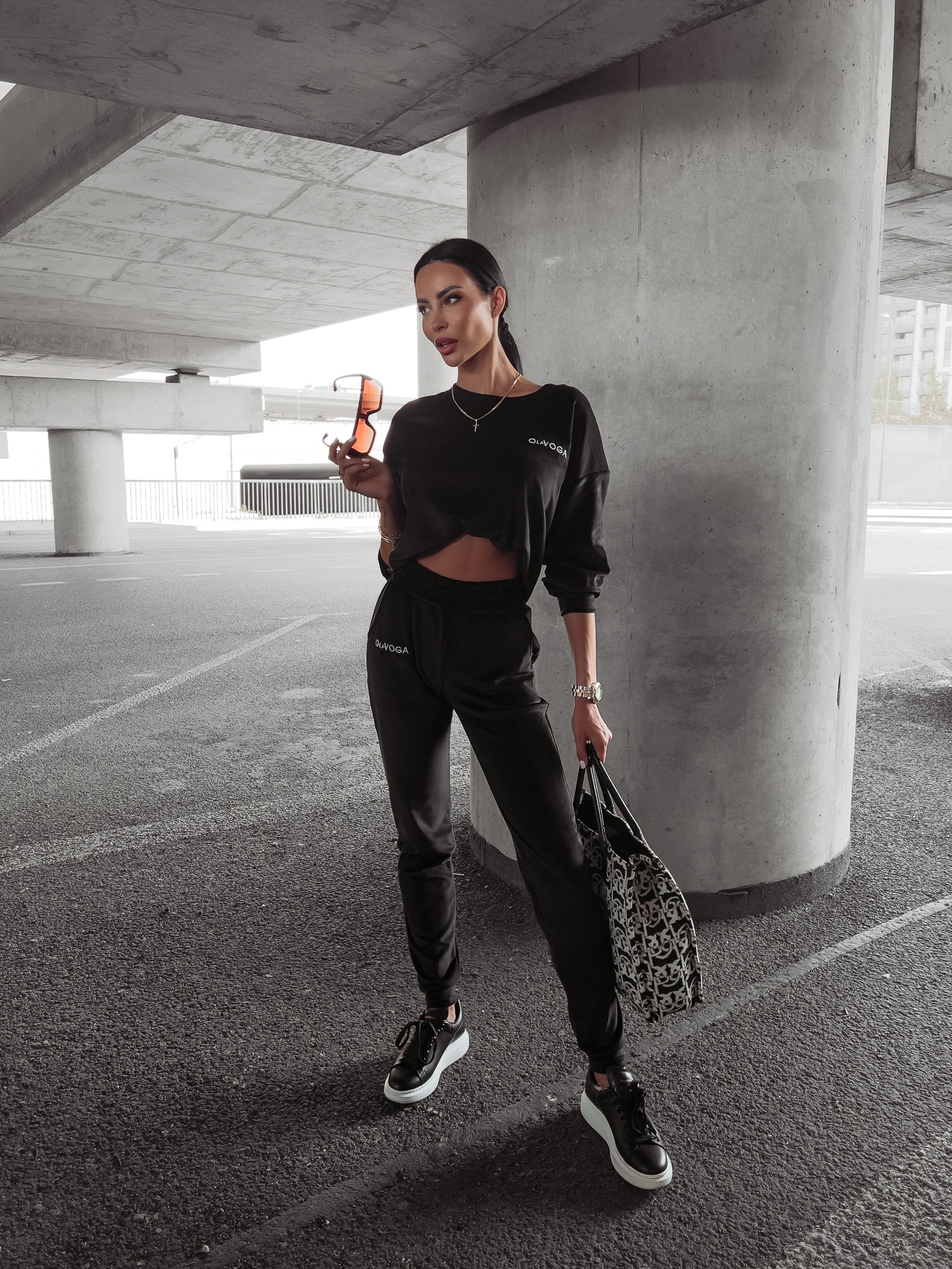 Komplet damski welurowy Oroton Ola Voga czarny Komplet damski welurowy Oroton Ola Voga czarny