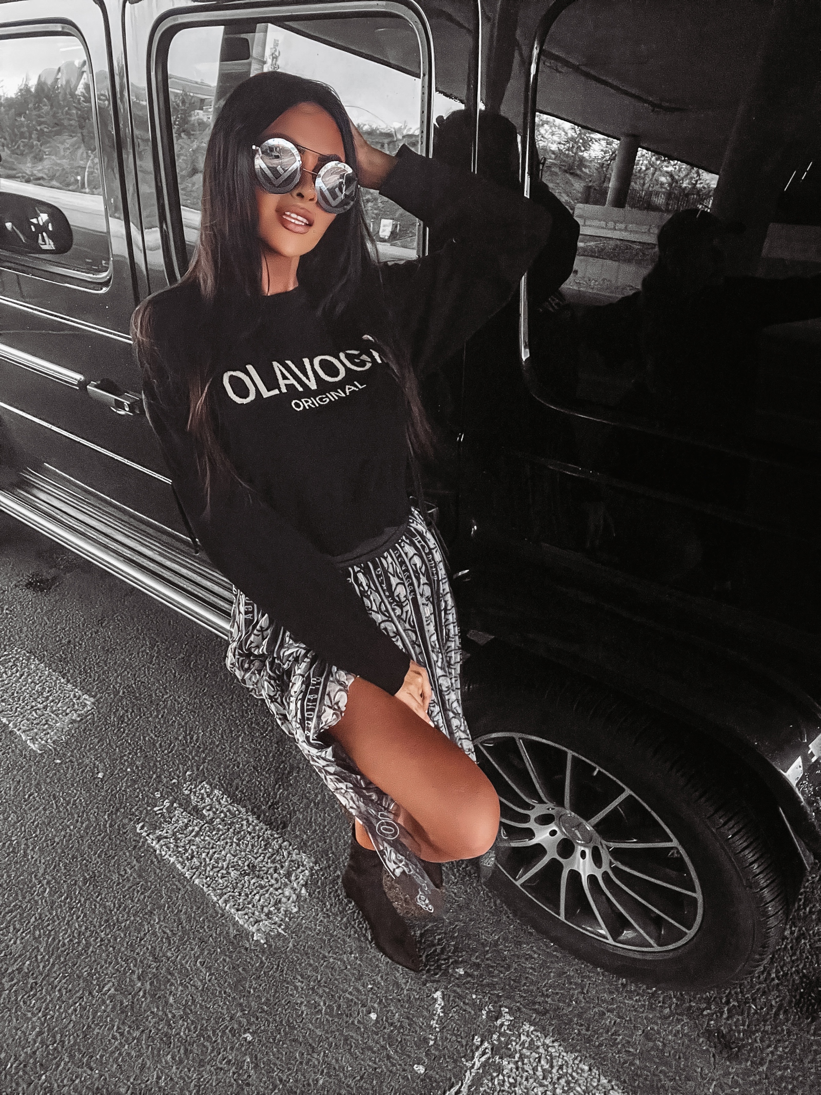 Sweter damski logowany Kasumi Ola Voga czarny