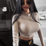 Bluzka dopasowana Lulu Ola Voga beżowa