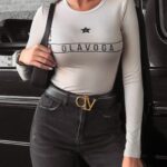 Bluzka dopasowana logowana Lotis Ola Voga beżowa