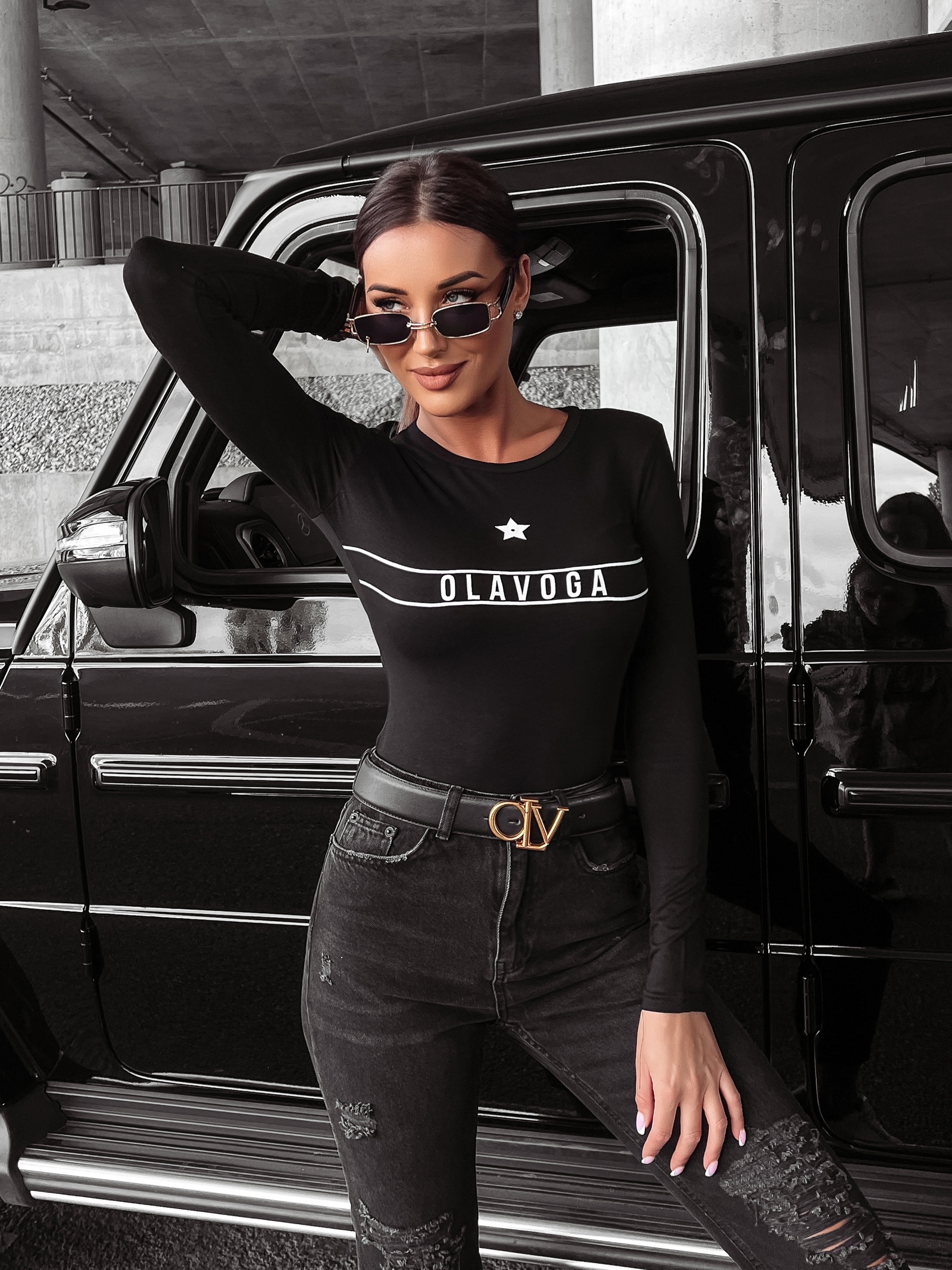 Bluzka dopasowana logowana Lotis Ola Voga czarna