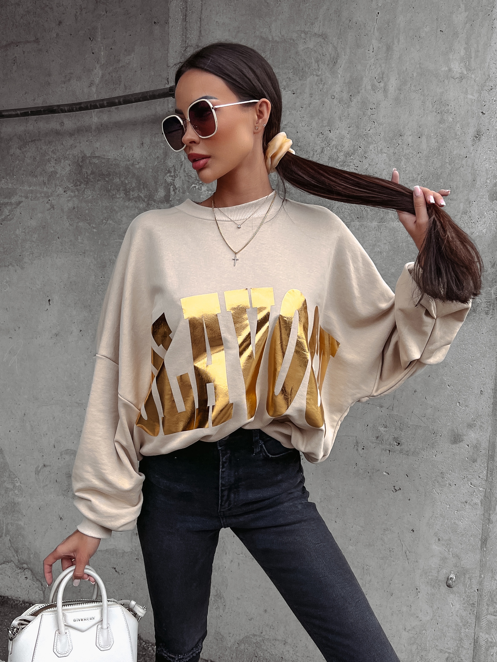 Bluza bawełniana oversize złoty nadruk Varis Ola Voga beżowa Bluza bawełniana oversize złoty nadruk Varis Ola Voga beżowa