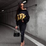 Bluza bawełniana oversize złoty nadruk Varis Ola Voga czarna