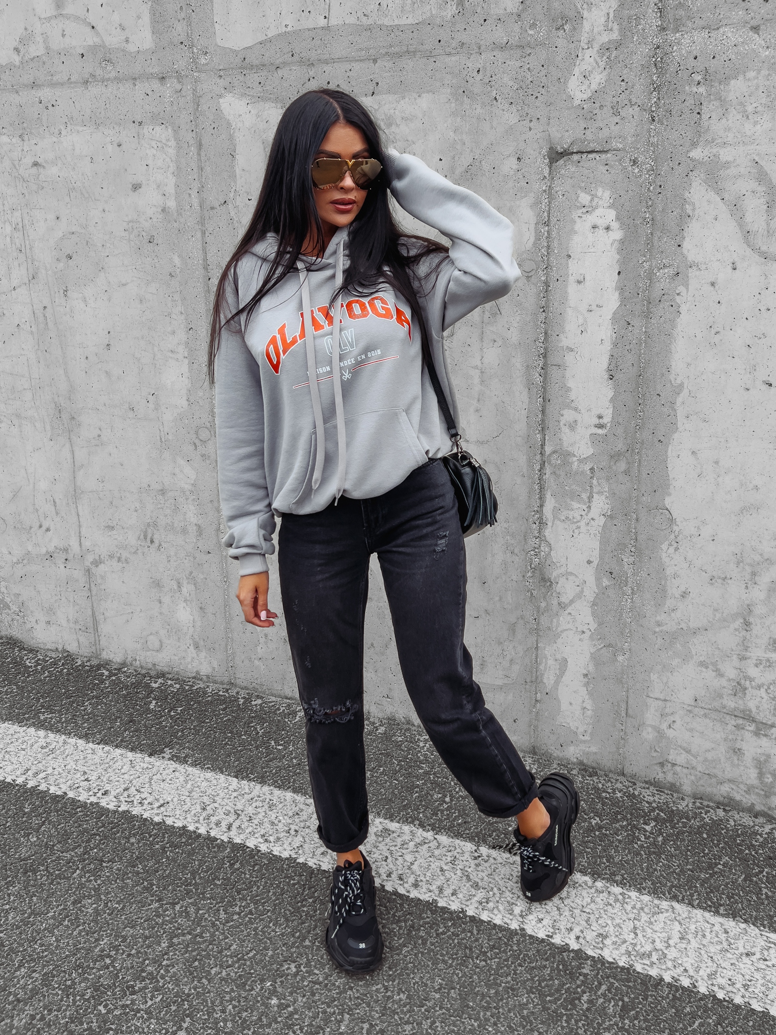 Bluza klasyczna damska z kapturem Ranci Ola Voga szara